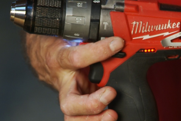 Milwaukee M12